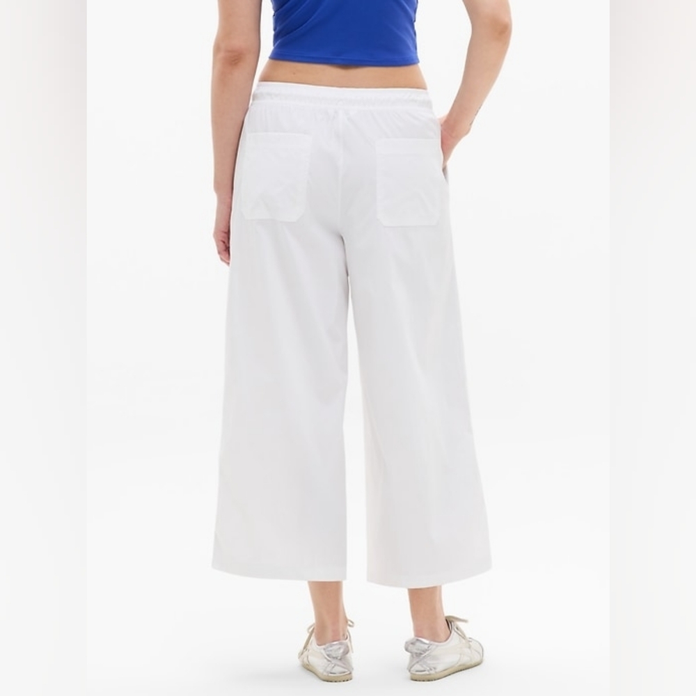 Athleta Midday Crop Pant - Picture 2 of 4